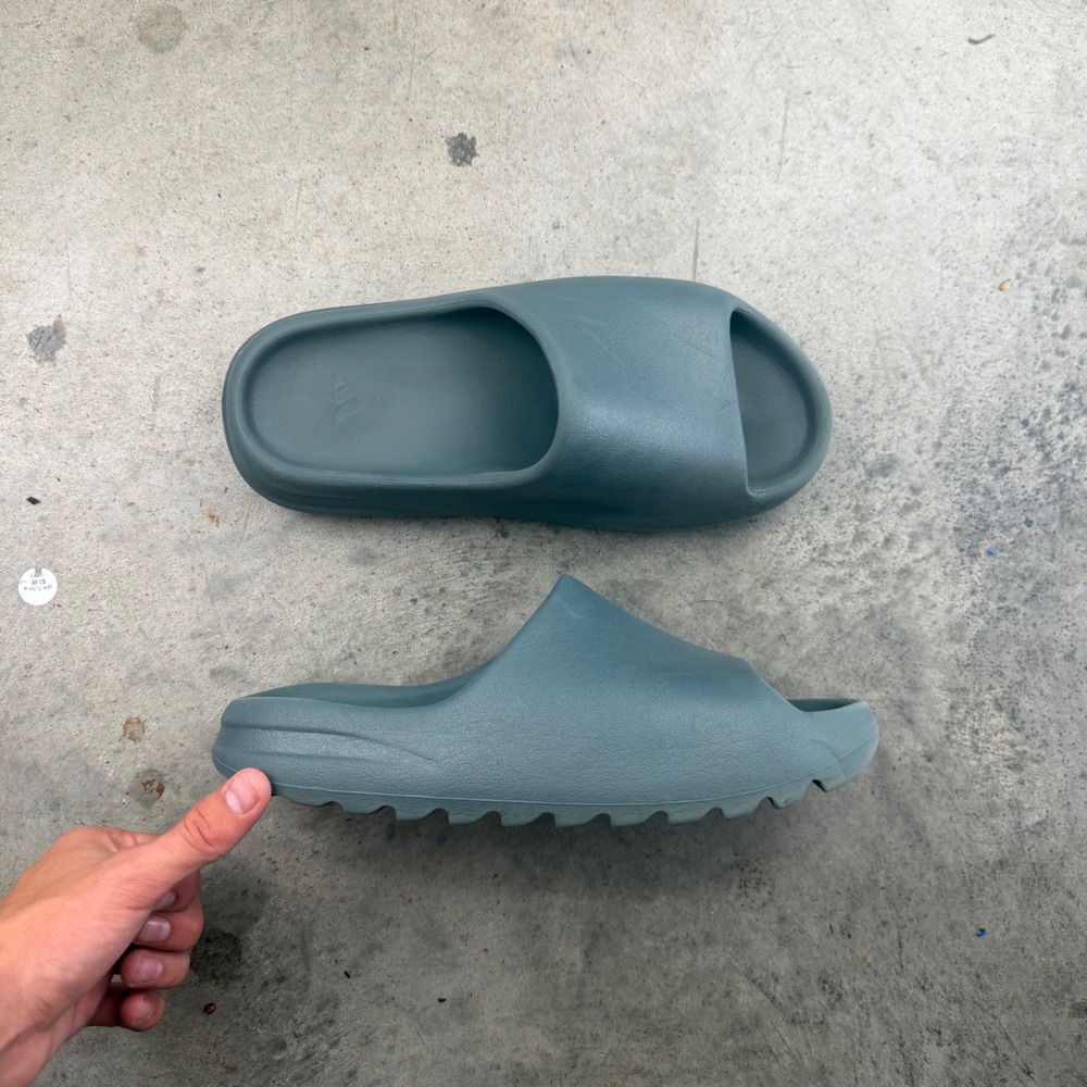Adidas AUTHENTIC Yeezy Slide Slate Marine Blue Grey Men Size 10 ID2349